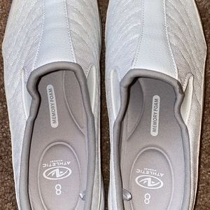 Brand new never worn memory foam shoes super cute!